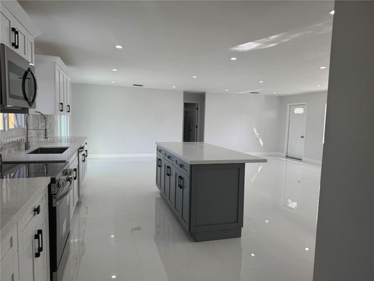 Interior, Kitchen, Recessed Lighting