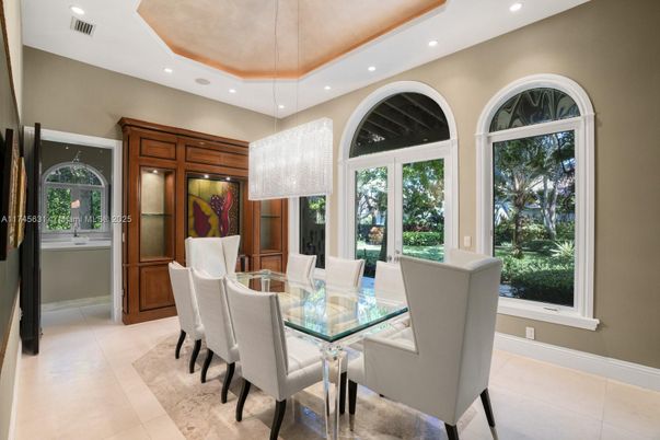 Chandelier, Dining room, Interior, Recessed Lighting