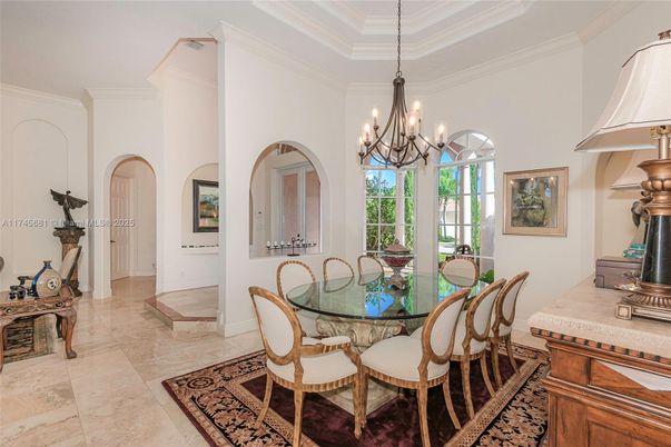 Chandelier, Dining room, Interior