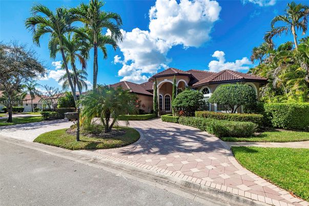 Backyard, Exterior, Facade, Mediterranean