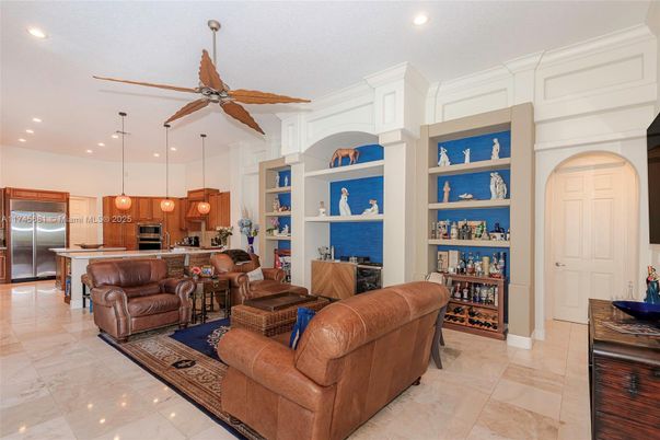 Interior, Kitchen, Living room, Pendant Lights, Recessed Lighting, Stainless Steel Appliances