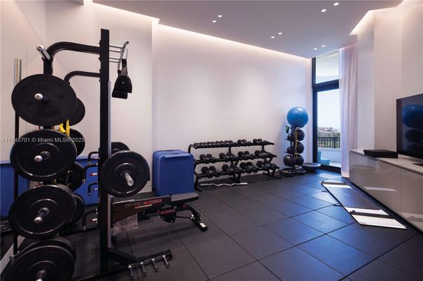 Fitness Equipment, Interior, Recessed Lighting