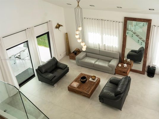 Interior, Living room, Pendant Lights, Recessed Lighting