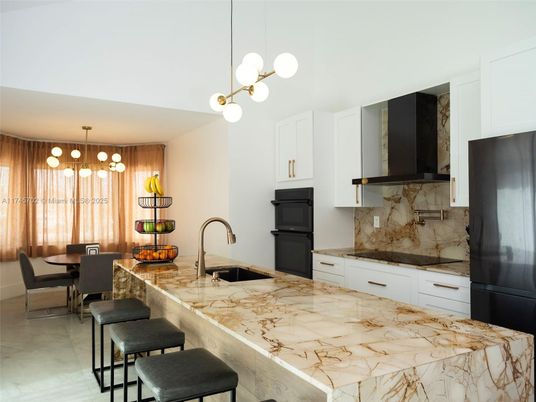 Dining room, Interior, Kitchen, Pendant Lights