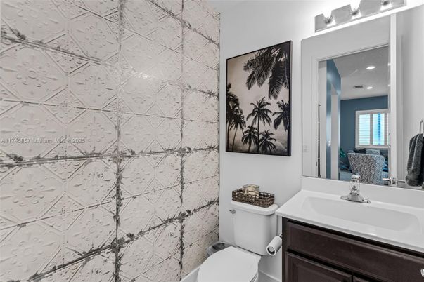 Bathroom, Interior, Recessed Lighting