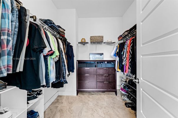Interior, Walk-in Closets
