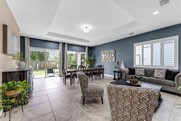 Dining room, Interior, Living room, Recessed Lighting