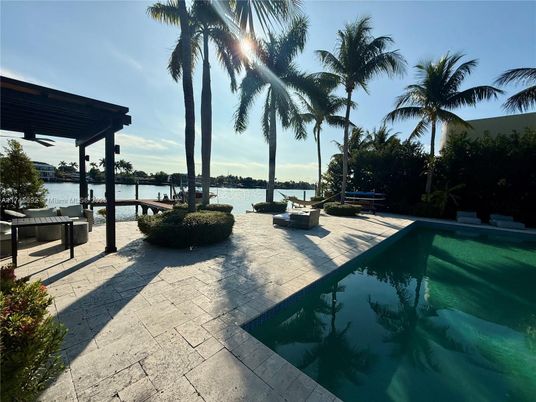 Exterior, Lake, Pool