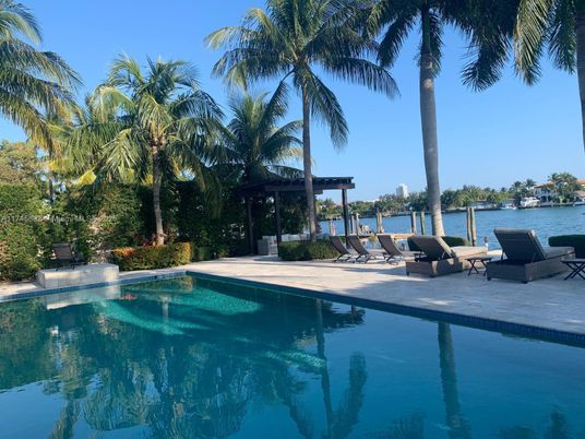 Exterior, Pool, Water