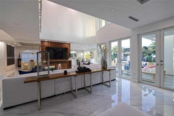 Interior, Marble, Recessed Lighting