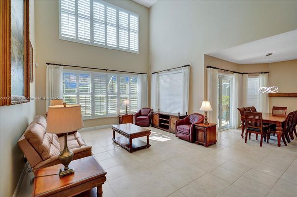 Dining room, Interior, Living room, Pendant Lights