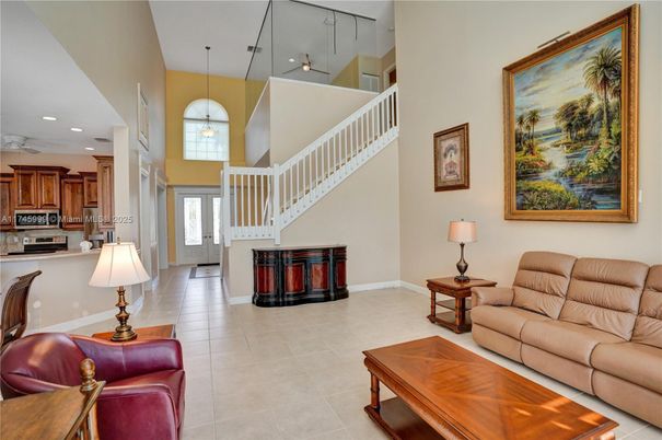 Interior, Kitchen, Living room, Pendant Lights, Recessed Lighting, Stainless Steel Appliances