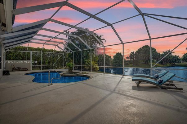 Glass Ceilings, Interior, Pool, Sun Room, Water
