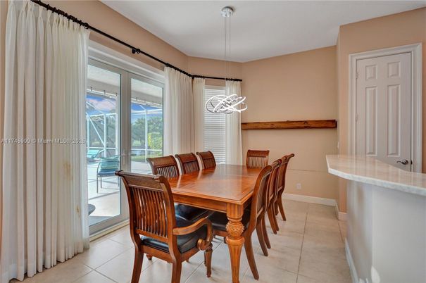 Dining room, Interior, Pendant Lights