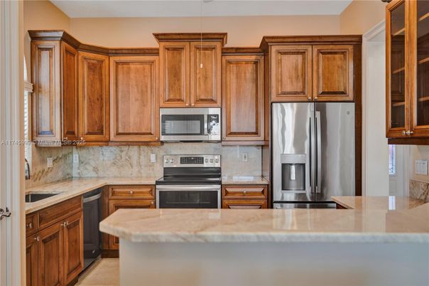 Interior, Kitchen, Pendant Lights, Stainless Steel Appliances