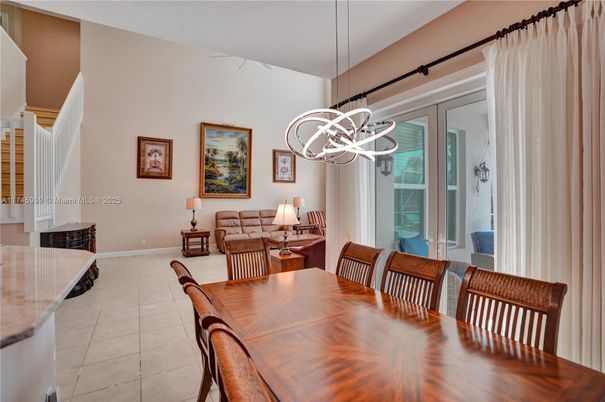 Dining room, Interior, Living room, Pendant Lights