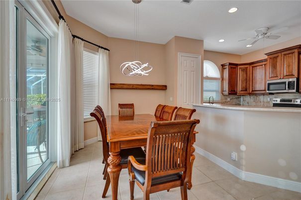 Dining room, Interior, Kitchen, Pendant Lights, Recessed Lighting