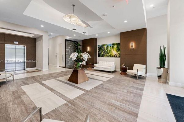Elevator, Interior, Pendant Lights, Recessed Lighting
