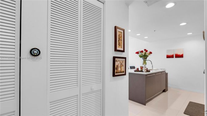 Interior, Recessed Lighting, Washer