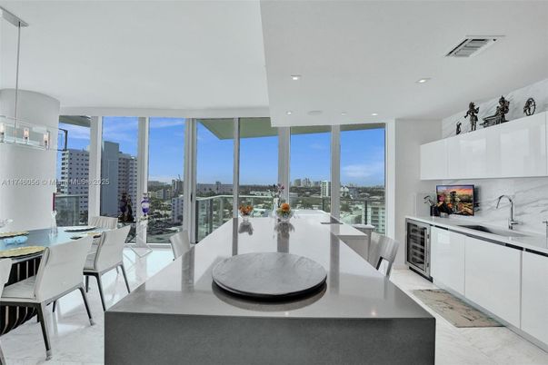 Dining room, Interior, Kitchen, Marble, Pendant Lights, Recessed Lighting