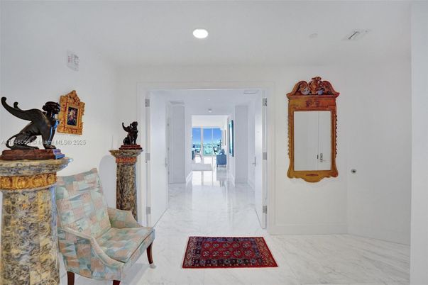 Interior, Marble, Recessed Lighting