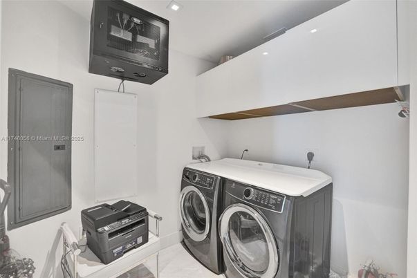 Interior, Recessed Lighting, Washer