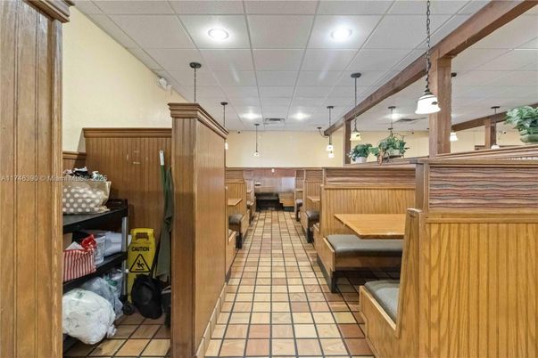 Interior, Kitchen, Pendant Lights, Recessed Lighting