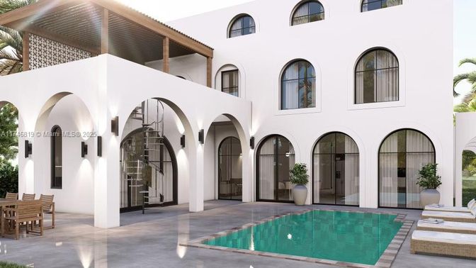 Exterior, Pool