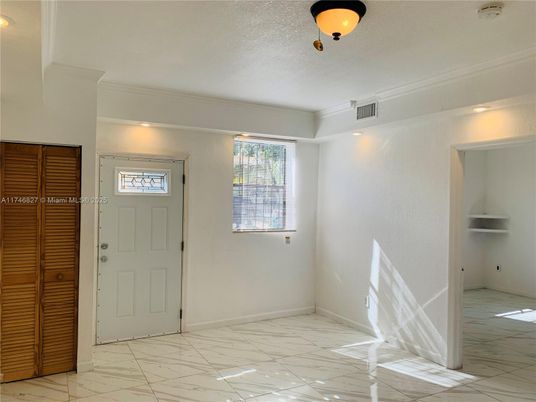Empty room, Interior, Marble, Recessed Lighting