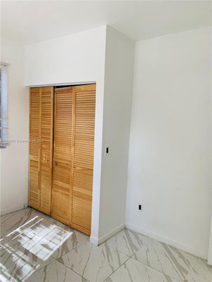 Empty room, Interior, Marble
