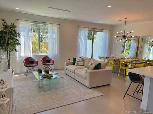 Dining room, Interior, Living room, Pendant Lights, Recessed Lighting