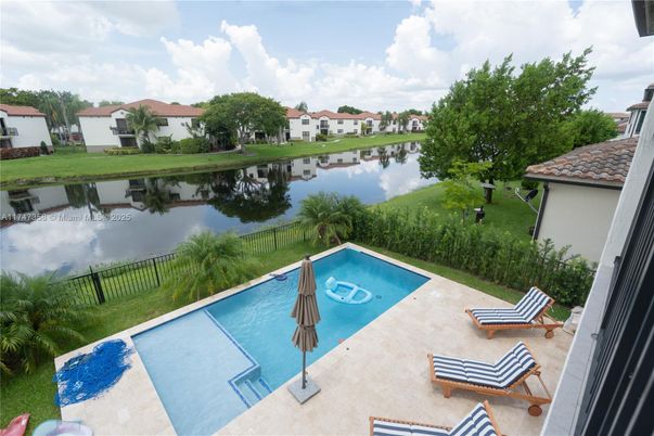Exterior, Lake, Pool, Water