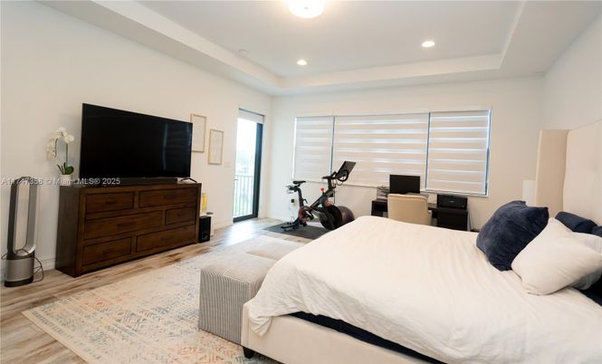 Bedroom, Fitness Equipment, Interior, Recessed Lighting, Wood Texture Flooring