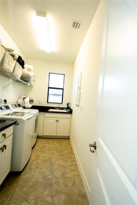 Interior, Washer