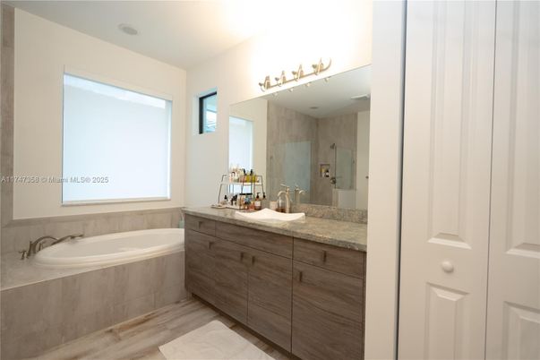 Bathroom, Dual Sink Vanities, Interior, Wood Texture Flooring