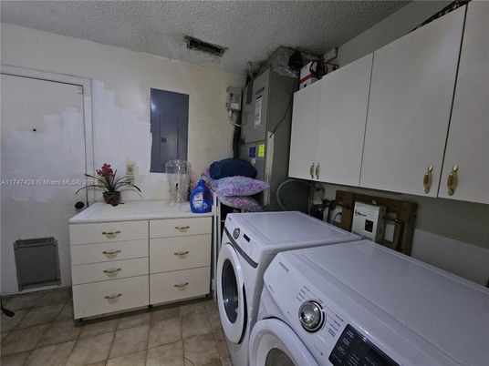 Interior, Washer
