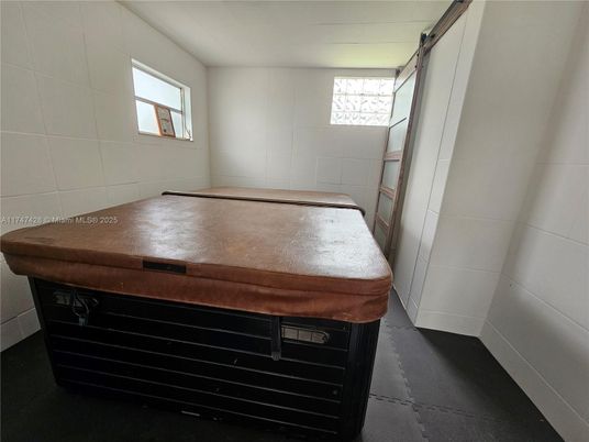 Hot Tub, Interior