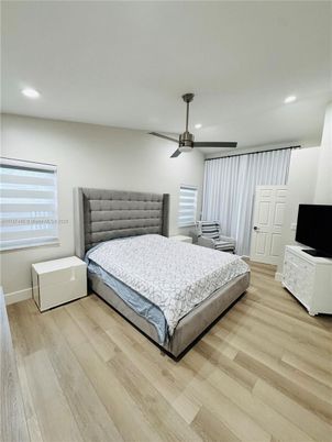 Bedroom, Interior, Recessed Lighting, Wood Texture Flooring