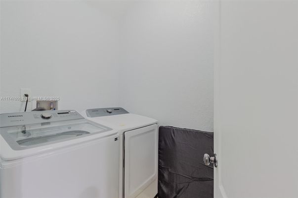 Interior, Washer
