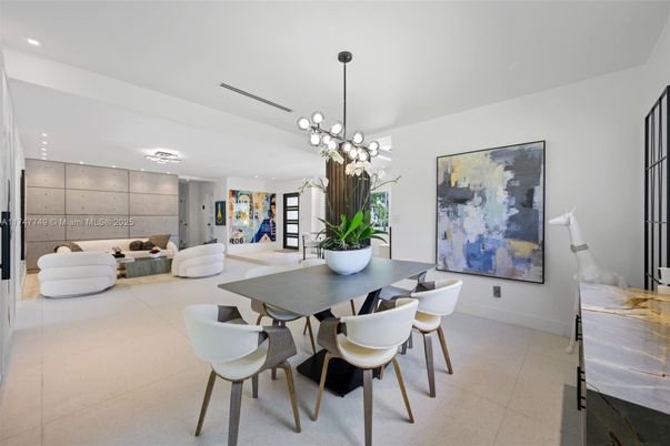 Dining room, Interior, Living room, Pendant Lights, Recessed Lighting