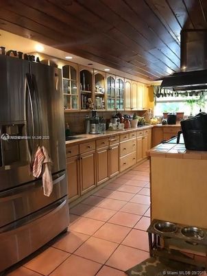 Interior, Kitchen, Wooden Ceilings