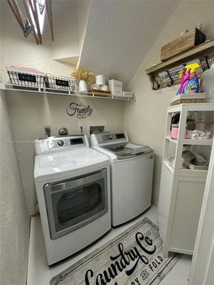 Interior, Utility Closets, Washer