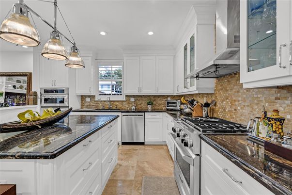 Interior, Kitchen, Pendant Lights, Recessed Lighting, Stainless Steel Appliances