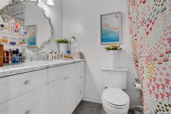Bathroom, Interior