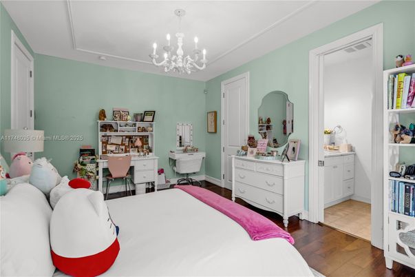 Bedroom, Chandelier, Home Office, Interior, Wood Texture Flooring