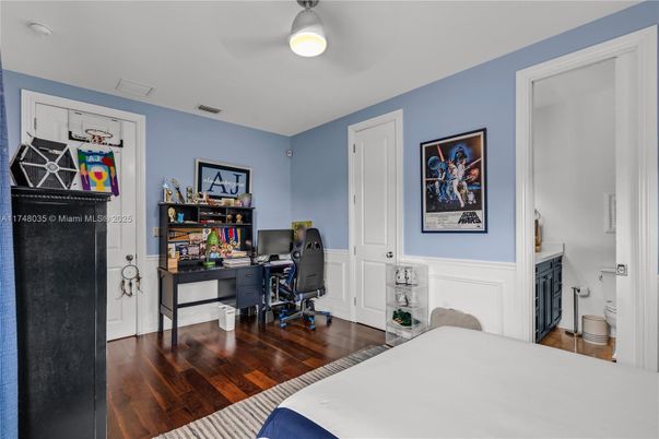 Bedroom, Home Office, Interior, Wood Texture Flooring