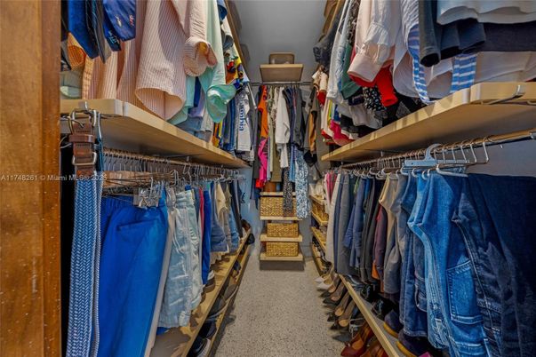 Interior, Walk-in Closets