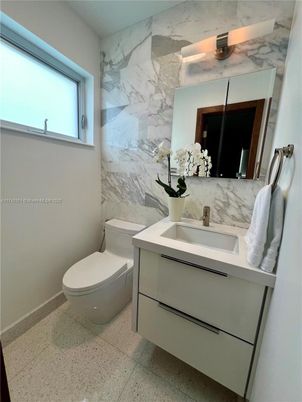 Bathroom, Interior, Marble Walls