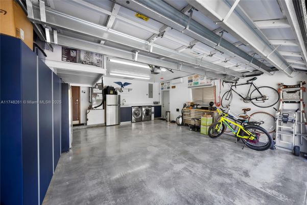 Garage, Interior, Washer