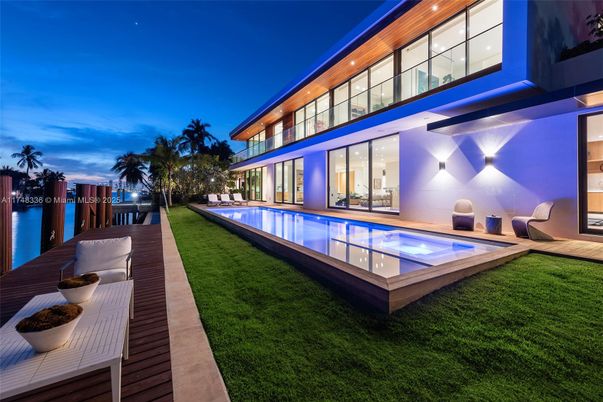 Backyard, Exterior, Pool